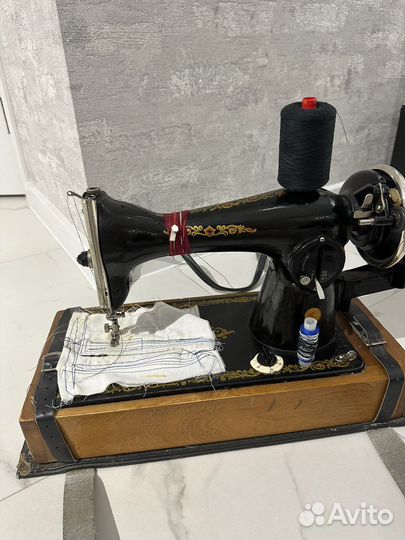 Швейная машинка