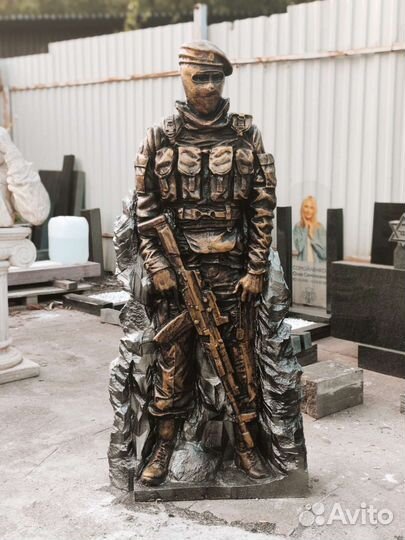 Скульптура солдата сво.Скульптура под заказ