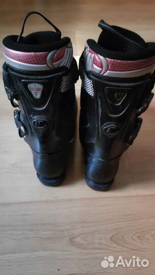 Горнолыжные ботинки