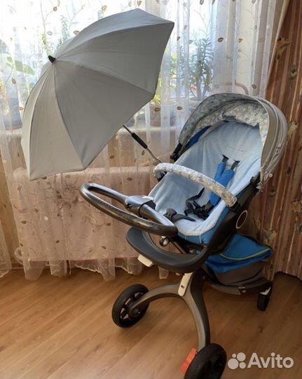 Зонтик чёрный для коляски Stokke