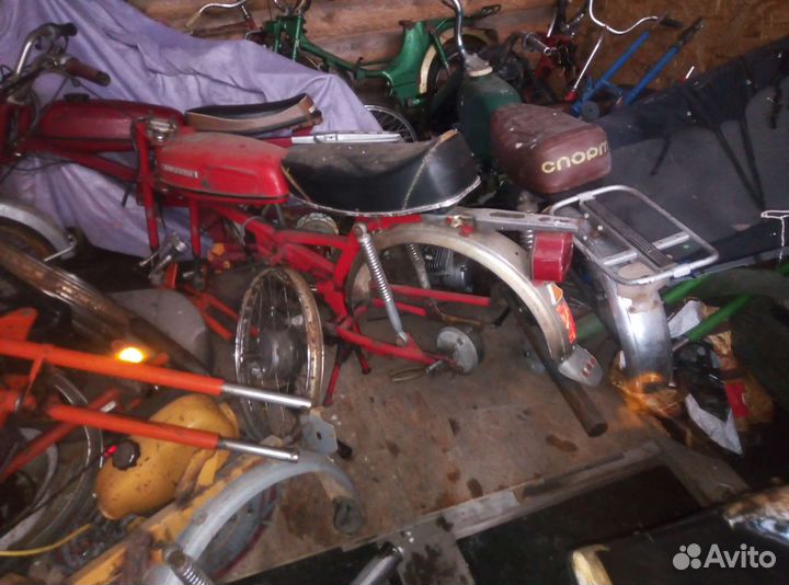 Запчасти на советский мопед СССР