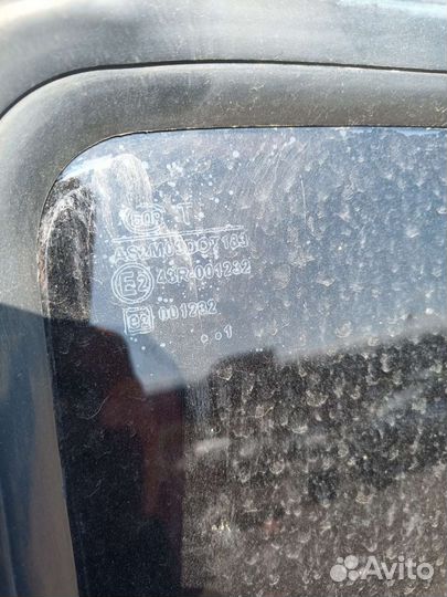 Форточка задняя левая Ока