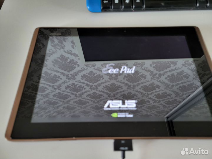 Планшет Asus TF101