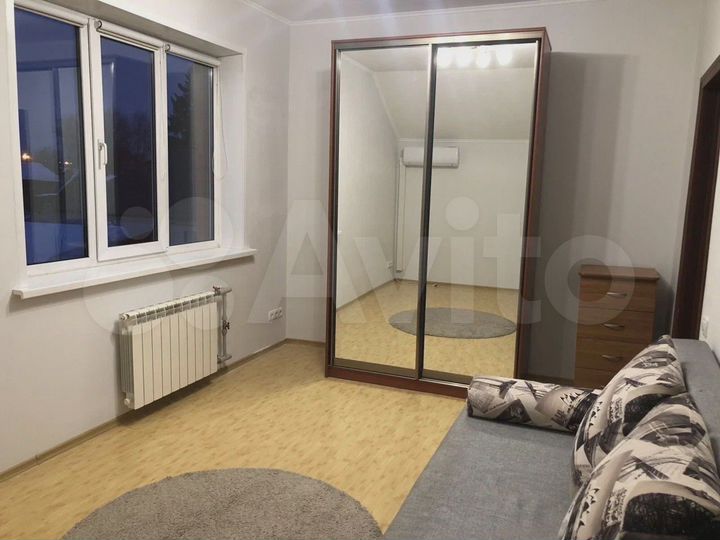 Дом 258 м² на участке 6 сот.