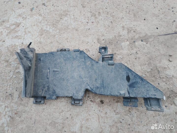 Дефлектор правый LADA X-RAY