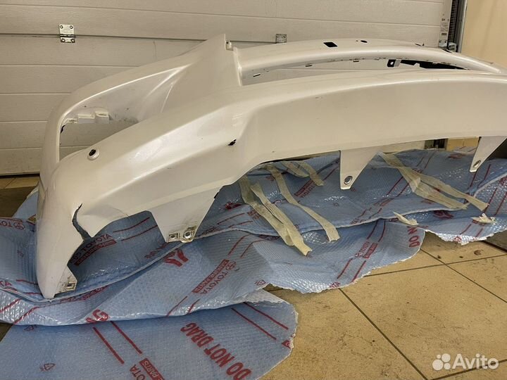 Передний бампер Lexus Lx 570