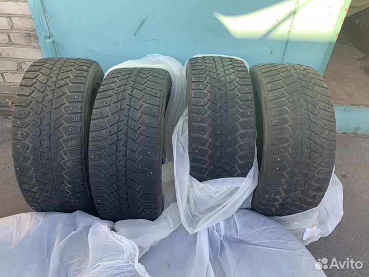 Kumho I'Zen Wis KW19 235/55 R17 103