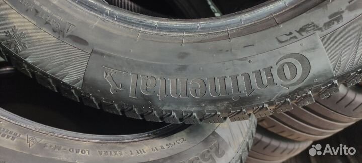 Continental IceContact 2 SUV 255/55 R19 111T