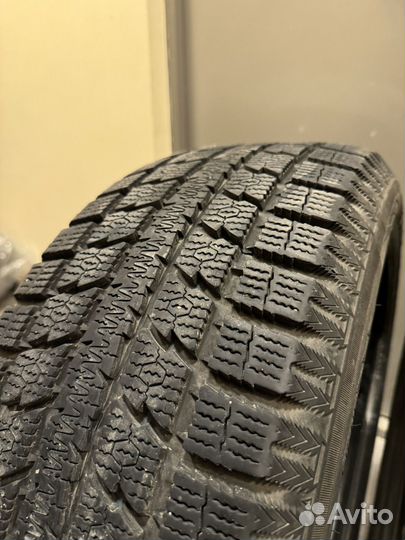 Toyo Observe GSi-5 235/55 R17 99Q