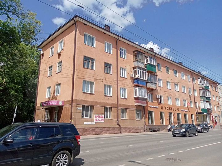 Торговая площадь, 130 м²