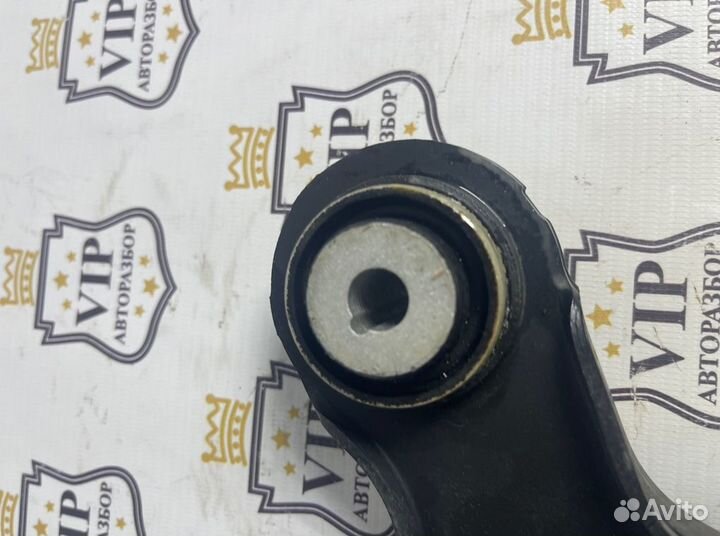 Рычаг верхний задний правый Mercedes-Benz Cla200