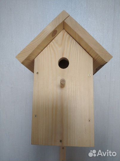 Домик для птиц. Кормушки для птиц