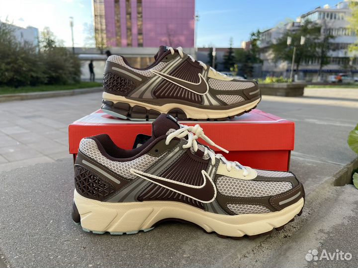 Nike air zoom vomero 5