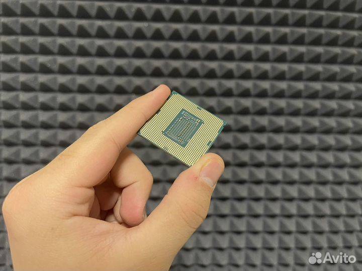 Процессор Intel Core I5 9600K (видеоядро)