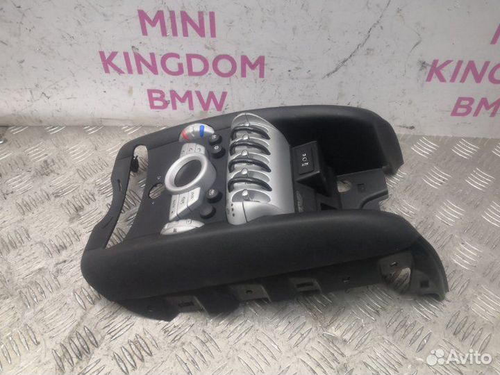 Центральная консоль Mini Clubman R55 N12 2008