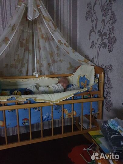 Детская кроватка