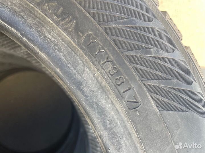 Yokohama Ice Guard IG65 215/55 R17
