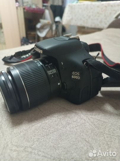 Цифровой фотоаппарат canon EOS 600D