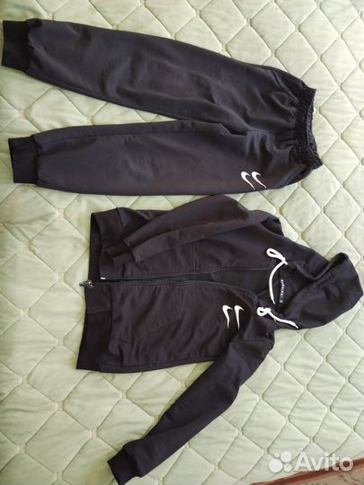 Спортивный костюм