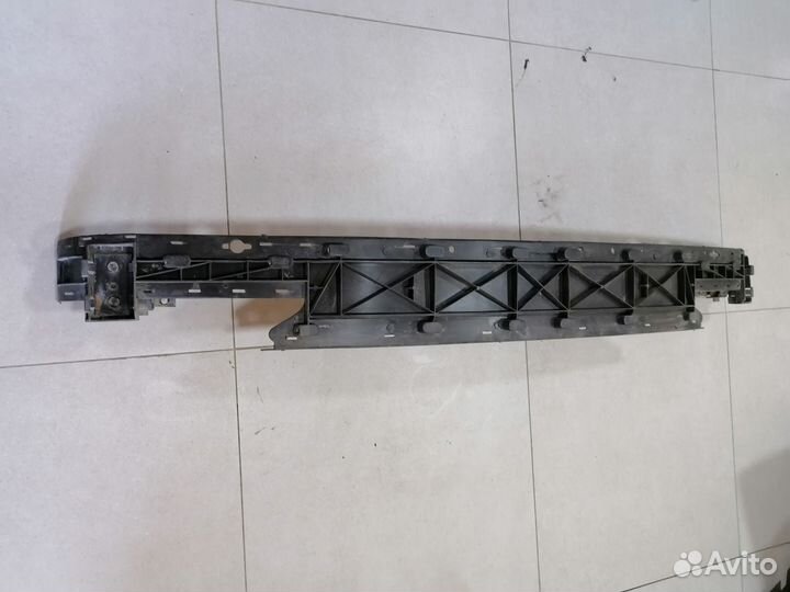 Усилитель переднего бампера Audi 80 B3 1.6 DT 1990