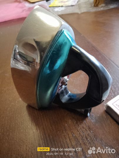 Утюжок для школьной формы и глажки кружев