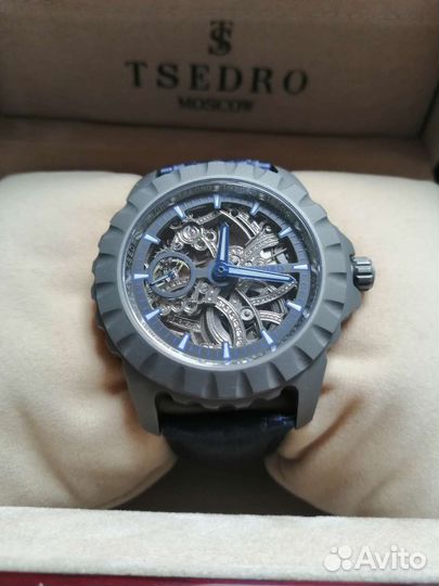 Эксклюзивные часы