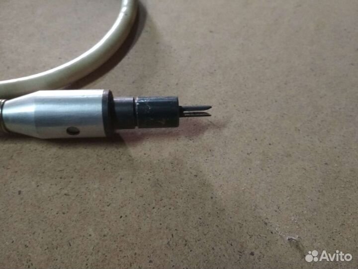 Вал бормашины