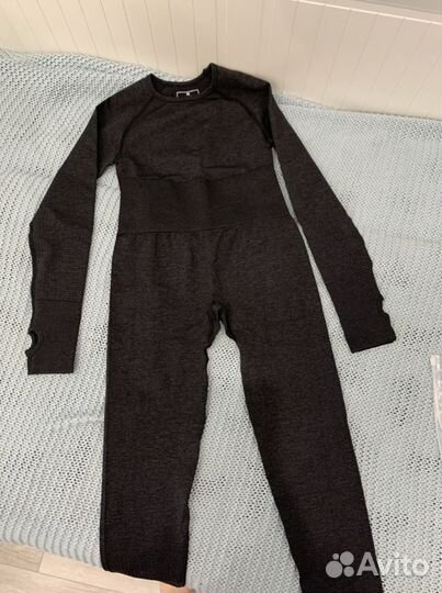 Спортивный костюмчик, размер S