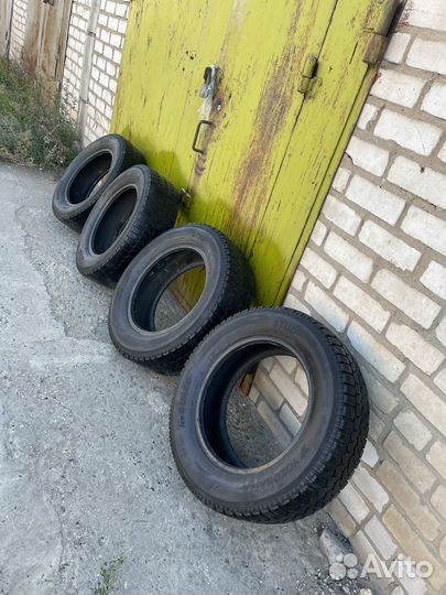 Yokohama Ice Guard Stud IG55 235/65 R17