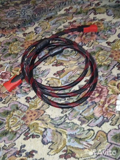 Кабель для компьютера