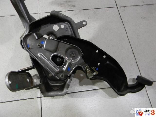 Механизм стояночного тормоза