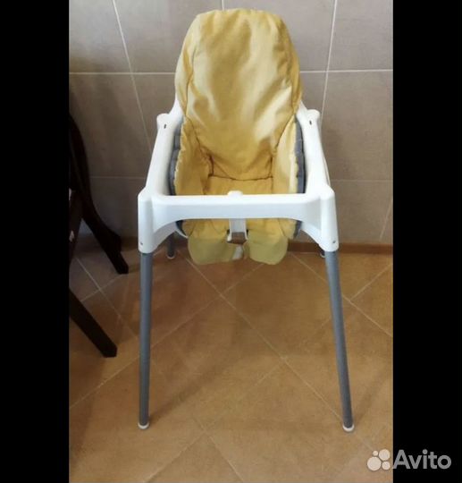 Детский стульчик для кормления