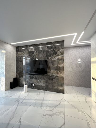 4-к. квартира, 100 м², 10/10 эт.