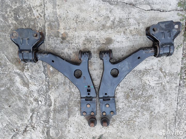 Рычаг передний нижний Форд Куга 2