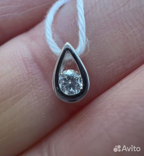 Эпл Золотая подвеска Капелька с брил 0,08 кт