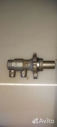 Главный тормозной цилиндр Opel Astra H