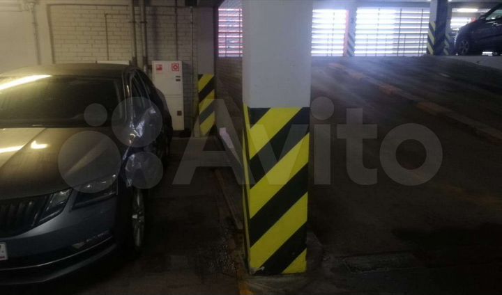 Машиноместо