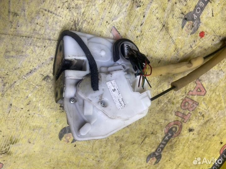 Замок двери передний левый Mazda Mazda2 ZY-VE 2012