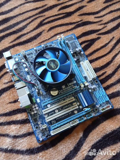 Материнская плата с процессором i3