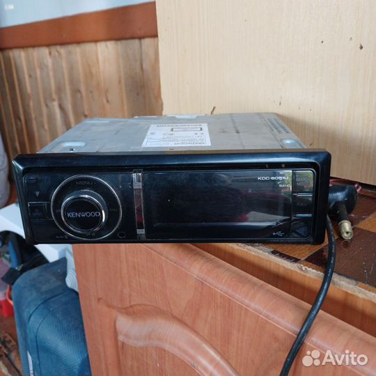 Продам автомагнитолу