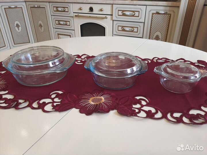 Стеклянная кастрюля с крышкой, посуда из стекла
