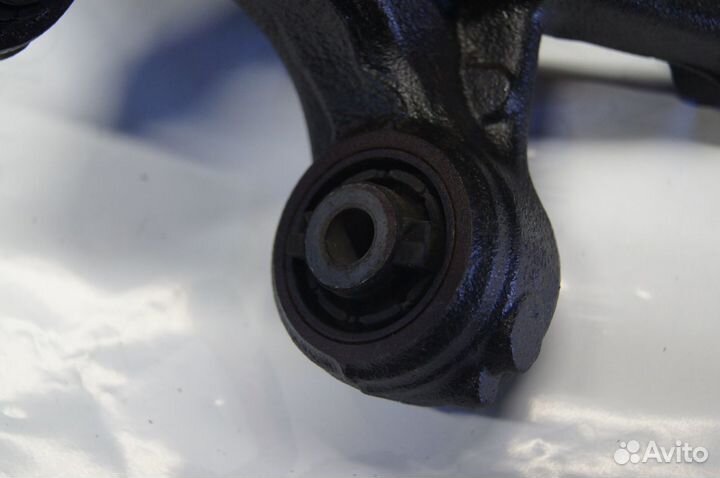 Задний поворотный кулак на мазда 6 gj