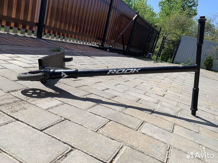Трюковой самокат rook solt