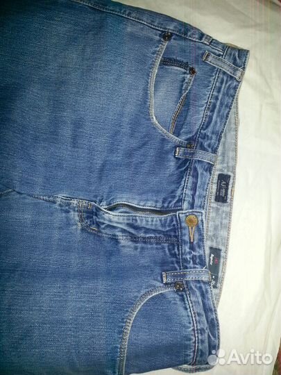 Джинсы