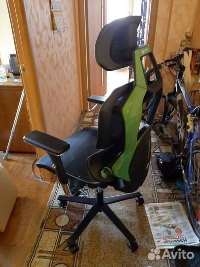 Компьютерное кресло (для геймеров) Eureka typhon