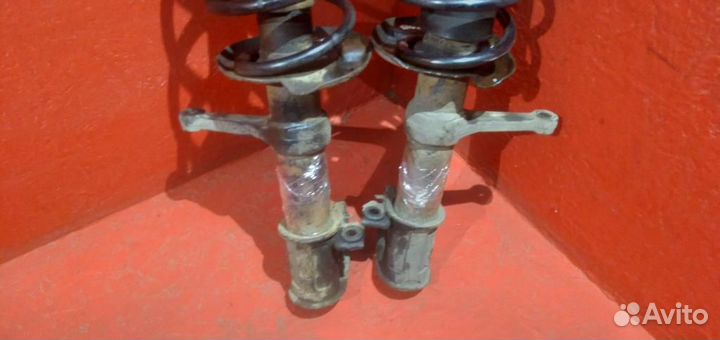 Приора амортизаторы передние комплект с пружинами