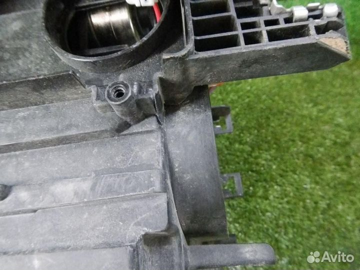 Фара правая Audi Q3/RS Q3