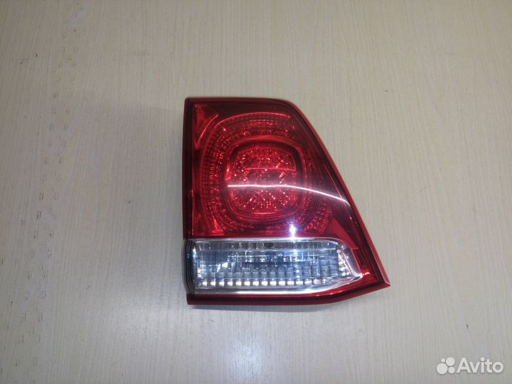 Фонарь задний левый Toyota Land Cruiser 200 2009г