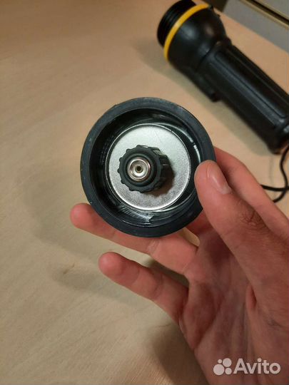 Фонарик Camelion