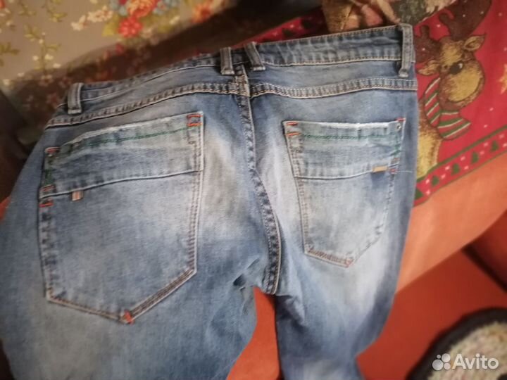 Джинсы